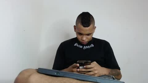 Snapshot of drako_monstercock chatting on 04/19/26, 06:10 drako_monstercock online show from 04/19/26, 06:10
