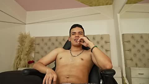 Snapshot of drakostone chatting on 04/28/26, 12:20 Drako online show from 04/28/26, 12:20