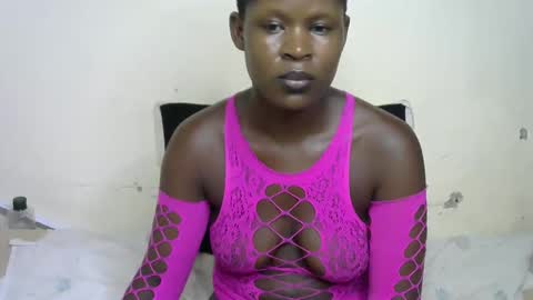 Snapshot of drama_queeen chatting on 02/27/26, 03:45 drama_queeen online show from 02/27/26, 03:45