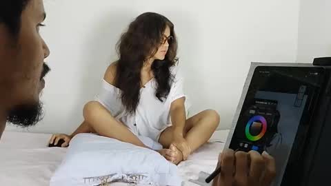 Snapshot of drawturbates chatting on 11/28/25, 12:35 Drawturbates online show from 11/28/25, 12:35