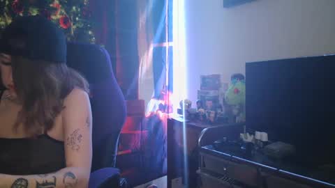 Snapshot of dreadpirate_riyu chatting on 12/03/24, 12:24 Lorelei Riyu online show from 12/03/24, 12:24