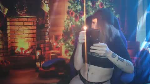 Snapshot of dreadpirate_riyu chatting on 12/04/24, 02:09 Lorelei Riyu online show from 12/04/24, 02:09