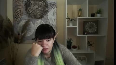 Snapshot of dream_caster_ chatting on 10/05/25, 12:36 dream caster online show from 10/05/25, 12:36