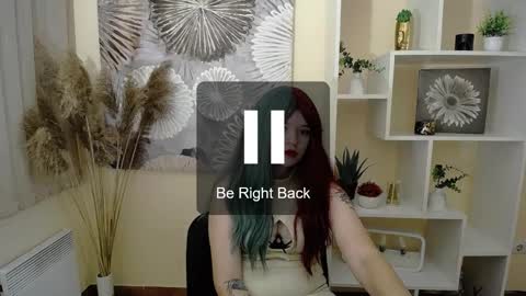 Snapshot of dream_caster_ chatting on 10/17/25, 10:51 dream caster online show from 10/17/25, 10:51