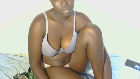 Snapshot of dream_dolie chatting on 07/12/26, 12:34 maila online show from 07/12/26, 12:34