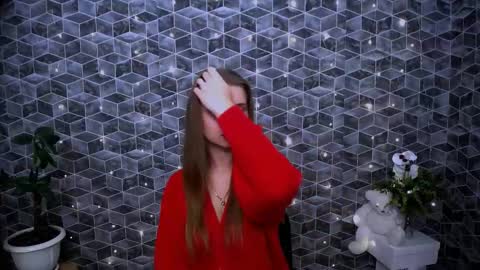 Mari online show from 11/15/25, 11:18