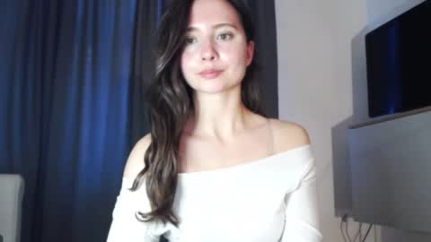 Nicole online show from 10/19/25, 02:07