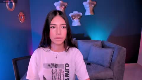 Snapshot of dream_saray chatting on 06/20/26, 06:33 Saray online show from 06/20/26, 06:33
