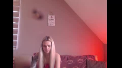 A girl online show from 02/14/26, 08:22