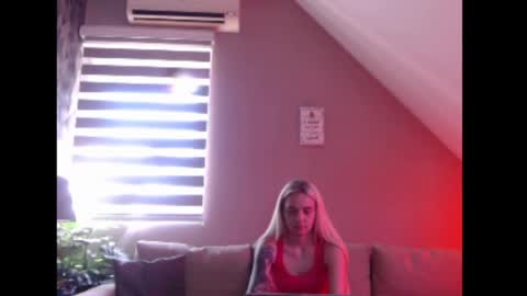A girl online show from 06/26/26, 07:24