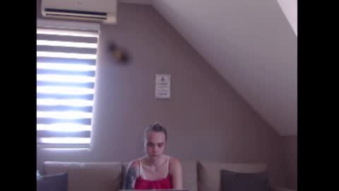 A girl online show from 06/29/26, 10:15