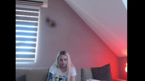 A girl online show from 07/14/26, 07:24