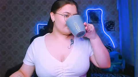 dreamforyoue2 online show from 11/19/25, 04:29