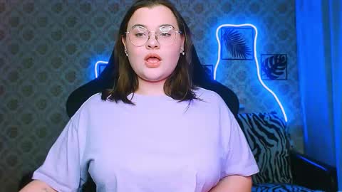 dreamforyoue2 online show from 12/15/25, 08:35