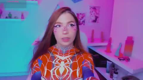 dreamleah_ online show from 10/05/25, 04:44