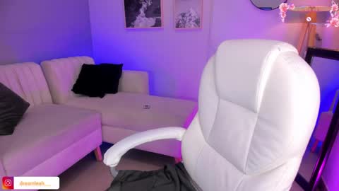 dreamleah_ online show from 04/06/26, 03:37