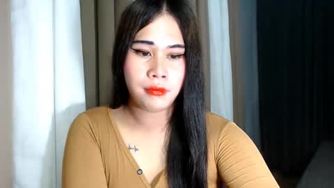 Snapshot of dreammegan chatting on 12/02/24, 05:48 Stacy DONT FORGET TO FOLLOW ME AND THUMBS UP my wife samgrg2 online show from 12/02/24, 05:48