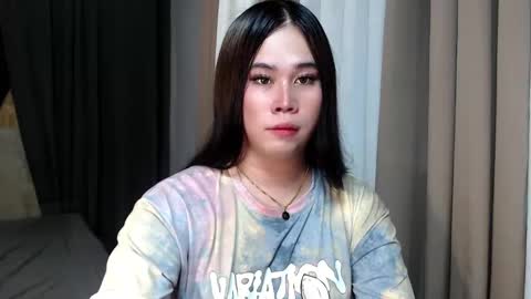 Snapshot of dreammegan chatting on 01/05/25, 07:49 Stacy DONT FORGET TO FOLLOW ME AND THUMBS UP my wife samgrg2 online show from 01/05/25, 07:49