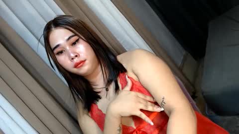 Snapshot of dreammegan chatting on 01/22/25, 09:54 Stacy DONT FORGET TO FOLLOW ME AND THUMBS UP my wife samgrg2 online show from 01/22/25, 09:54