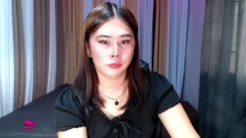 Snapshot of dreammegan chatting on 02/26/25, 01:21 Stacy DONT FORGET TO FOLLOW ME AND THUMBS UP my wife samgrg2 online show from 02/26/25, 01:21