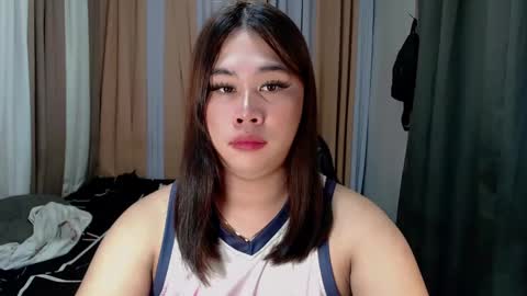 Snapshot of dreammegan chatting on 03/10/25, 08:23 Stacy DONT FORGET TO FOLLOW ME AND THUMBS UP my wife samgrg2 online show from 03/10/25, 08:23