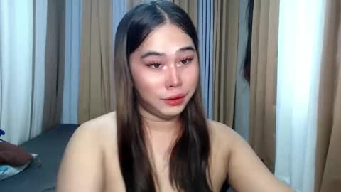 Snapshot of dreammegan chatting on 10/04/25, 07:50 Stacy DONT FORGET TO FOLLOW ME AND THUMBS UP my wife samgrg2 online show from 10/04/25, 07:50