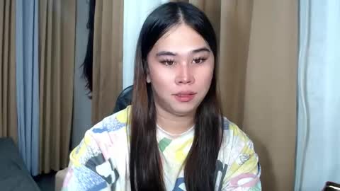 Snapshot of dreammegan chatting on 10/16/25, 04:08 Stacy DONT FORGET TO FOLLOW ME AND THUMBS UP my wife samgrg2 online show from 10/16/25, 04:08