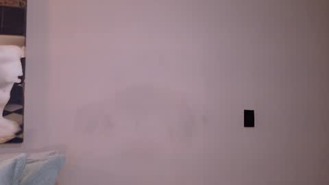 Snapshot of dreammr1 chatting on 06/11/26, 12:32 cris online show from 06/11/26, 12:32