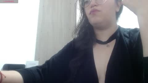Snapshot of dreams__angel chatting on 12/19/25, 04:52 Catalina online show from 12/19/25, 04:52