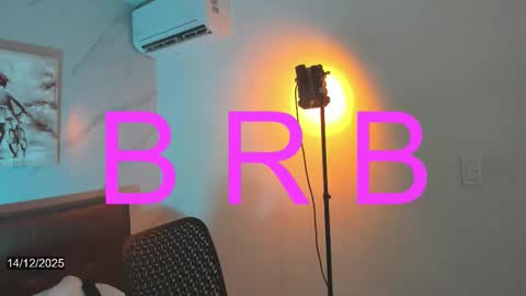 dreams_chloe online show from 12/14/25, 09:25