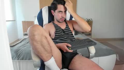 Diego online show from 11/25/25, 09:48