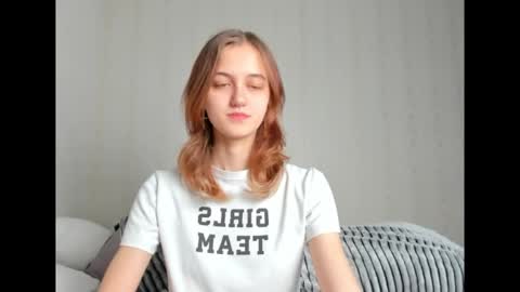 Snapshot of dreamy_pollyyy chatting on 11/09/25, 06:39 dreamy_pollyyy online show from 11/09/25, 06:39