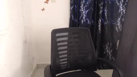 Snapshot of dreamy_wetpussy chatting on 06/09/26, 07:09 BEAUTY online show from 06/09/26, 07:09