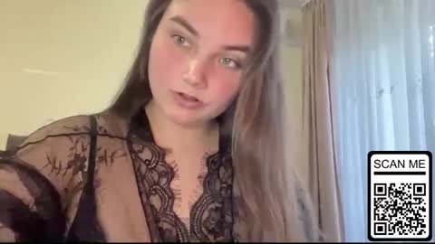 Mila online show from 09/17/25, 02:41