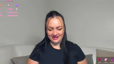 dreamyhousewife1 online show from 10/27/25, 04:22