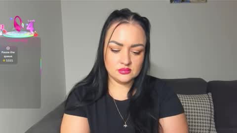 dreamyhousewife1 online show from 11/18/25, 04:22