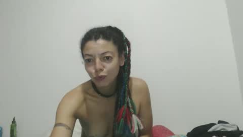Snapshot of dreamylatina chatting on 11/06/25, 02:34 DreamyLatina online show from 11/06/25, 02:34