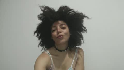 Snapshot of dreamylatina chatting on 05/04/26, 01:45 DreamyLatina online show from 05/04/26, 01:45