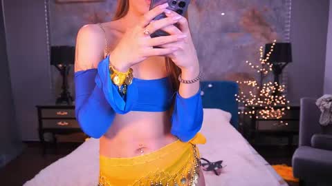 Lina online show from 04/28/26, 08:58