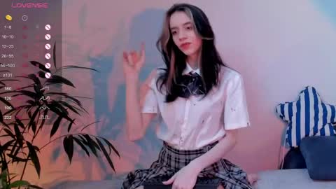 Snapshot of dreamymuse chatting on 06/03/26, 06:24 Hello my name is Amanda online show from 06/03/26, 06:24