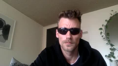 Snapshot of drejjj3000 chatting on 10/21/25, 05:08 drejjj3000 online show from 10/21/25, 05:08