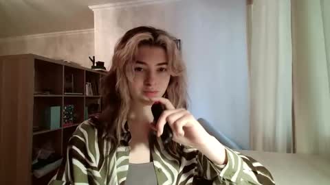 Dia online show from 03/03/26, 10:43