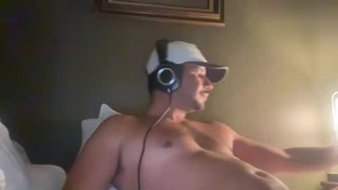 Snapshot of drewdrewboy chatting on 07/26/26, 03:04 DrewDrewBoy online show from 07/26/26, 03:04