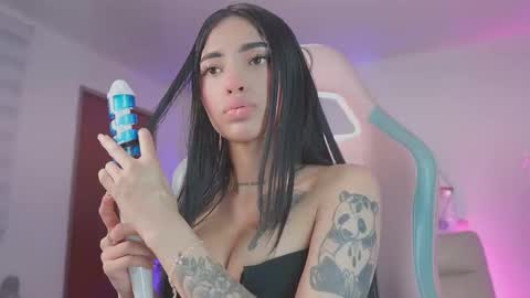 DRIANA online show from 11/05/25, 01:00