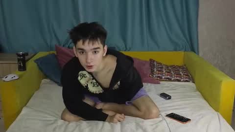 Mark online show from 02/05/26, 03:33