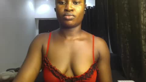 Snapshot of dripping_luna chatting on 01/29/25, 12:01 dripping_luna online show from 01/29/25, 12:01