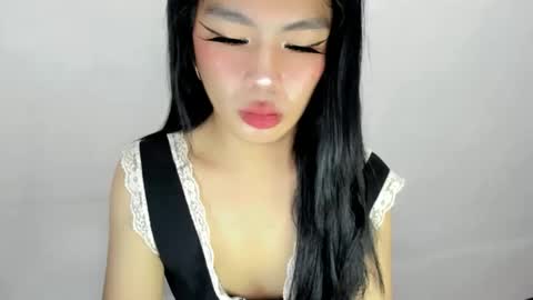 miss. Erika online show from 10/28/25, 05:22