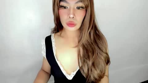 miss. Erika online show from 11/02/25, 06:49