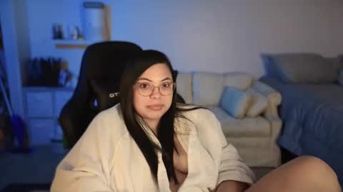 Drizzypeach602 online show from 12/11/24, 04:18