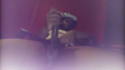 Snapshot of drkmelanin chatting on 11/09/25, 01:37 B1GW1LLYDAGOAT online show from 11/09/25, 01:37